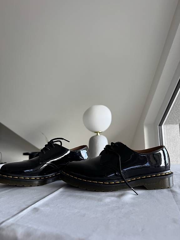 Scarpe da uomo: Dr. Martens 1461 Lackschuhe  Grösse 39 – Nuovo e nell'imballaggio originale da Schlieren venduto da gue_m9qk