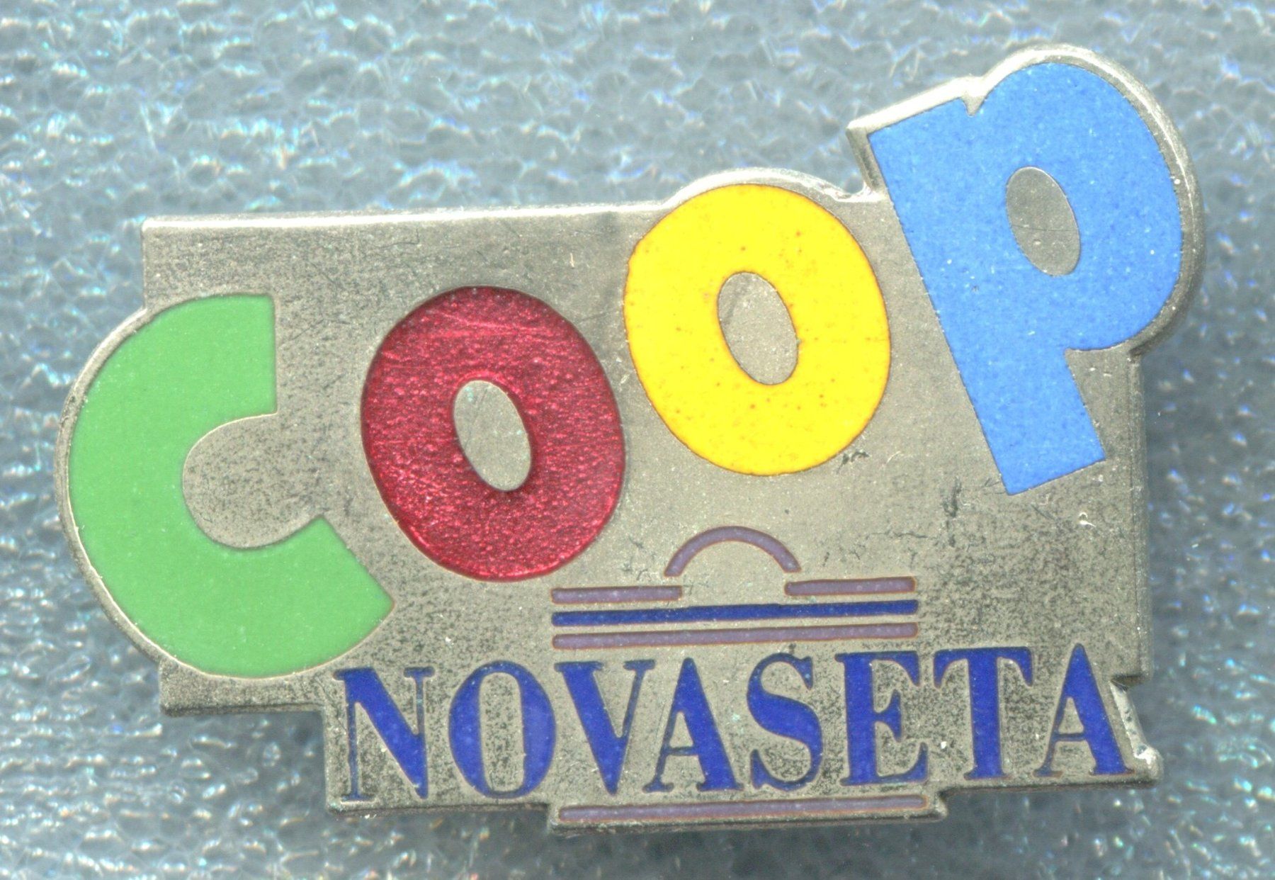 Placchette & Badge: Coop  NOVASETA – Usato da Winterthur venduto da Sammleroase