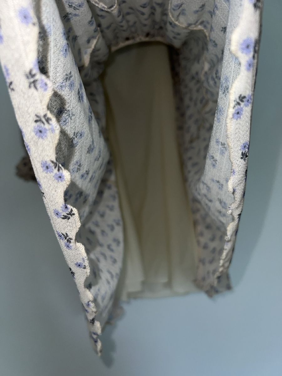 Kleider: Blumenkleid mit Rüschen Grösse L. Pull&Bear – Gebraucht aus Luzern von Whateverr 2