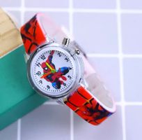 Rote Armbanduhr Spiderman für Kinder | mit Licht