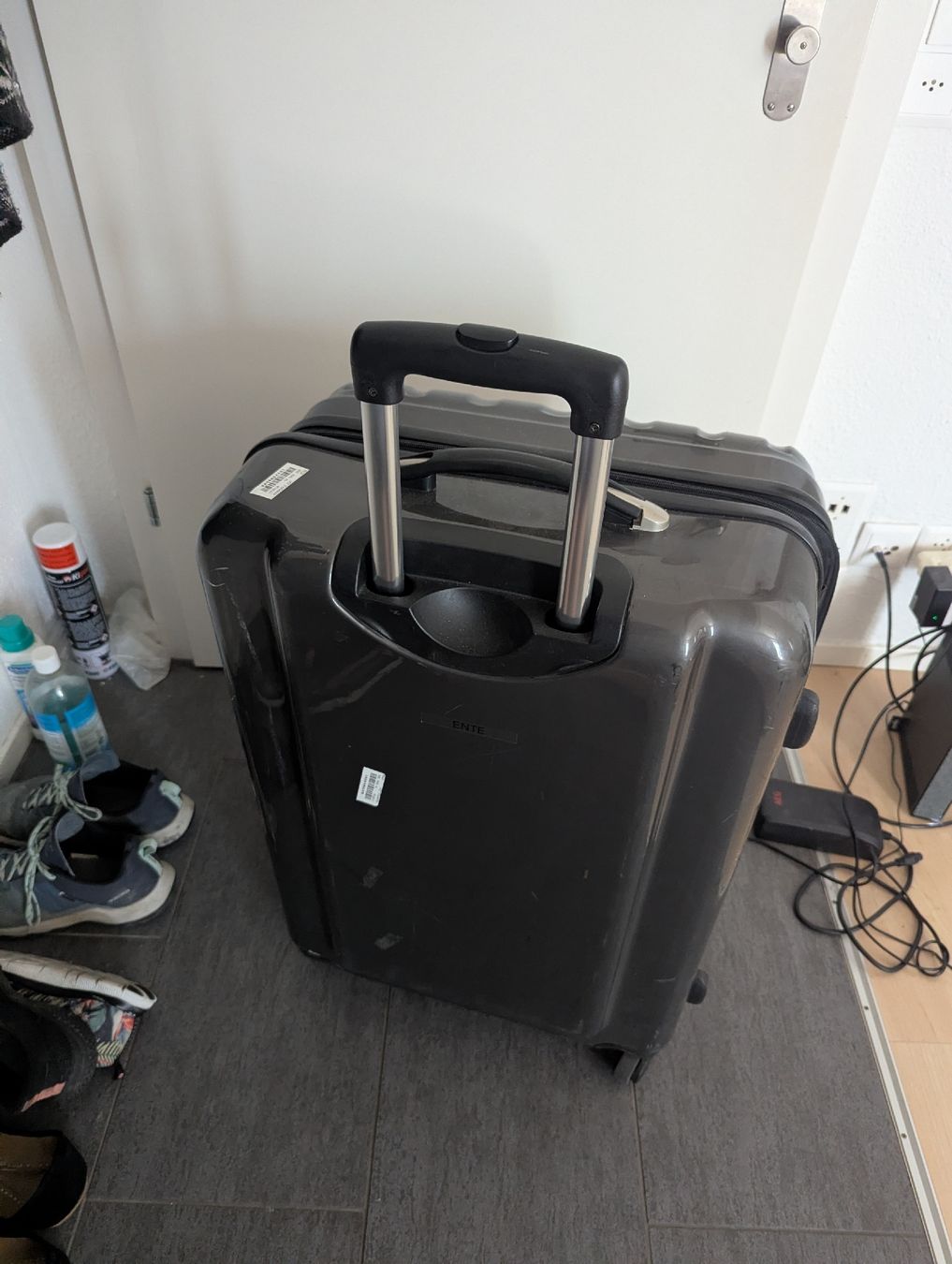 Valigie: Reise Koffer dunkelgrau Rollkoffer Größe L  – Usato da Winterthur venduto da joh_mj2t 2