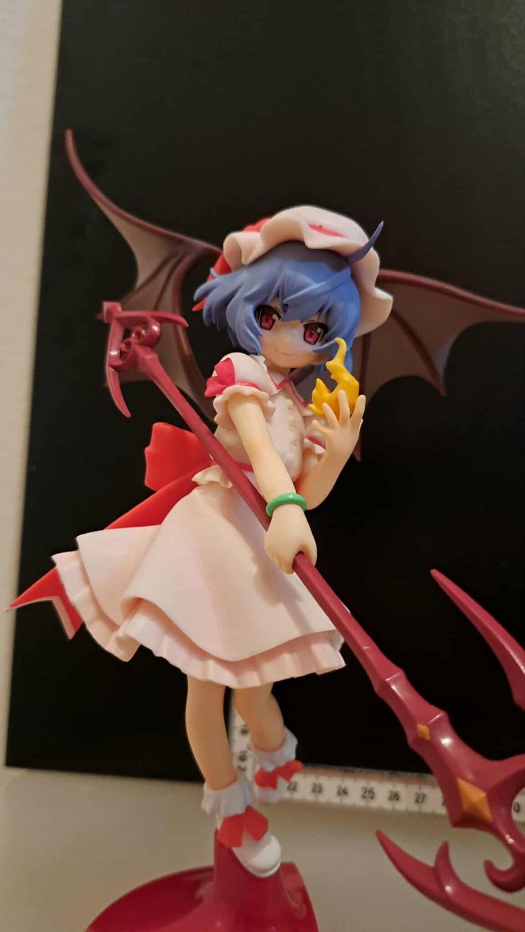 Statuette: Touhou Project - Remilia Scarlet – Usato da Waltenschwil venduto da Catlady