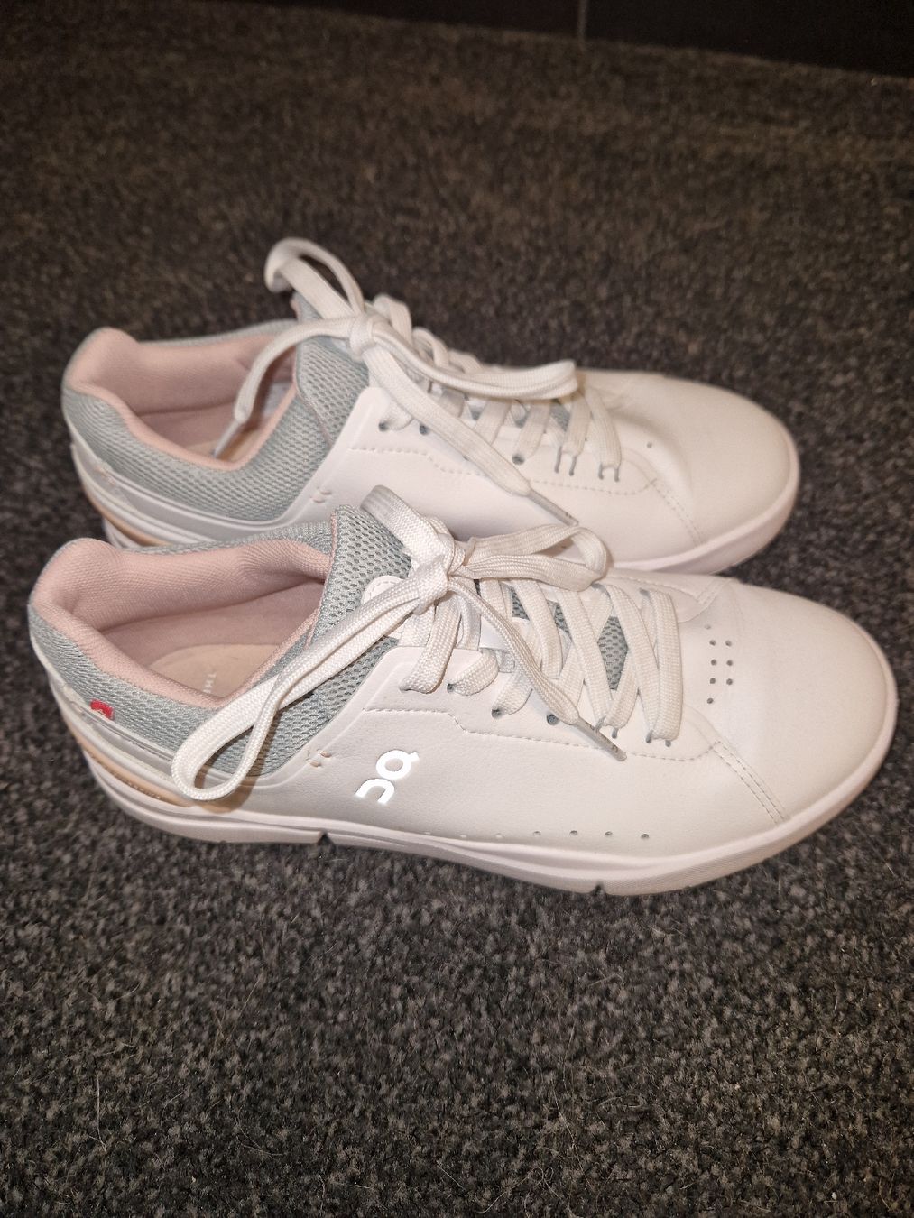 On Chaussures femmes: On The Roger Women Gr. 38 – Neuf (Voir description) à Frauenkappelen par sarahgygax_