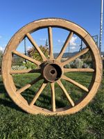 Altes Wagenrad