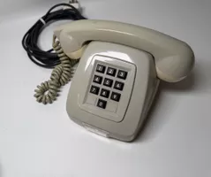 Altes Vintage Tastentelefon – Retro Klassiker