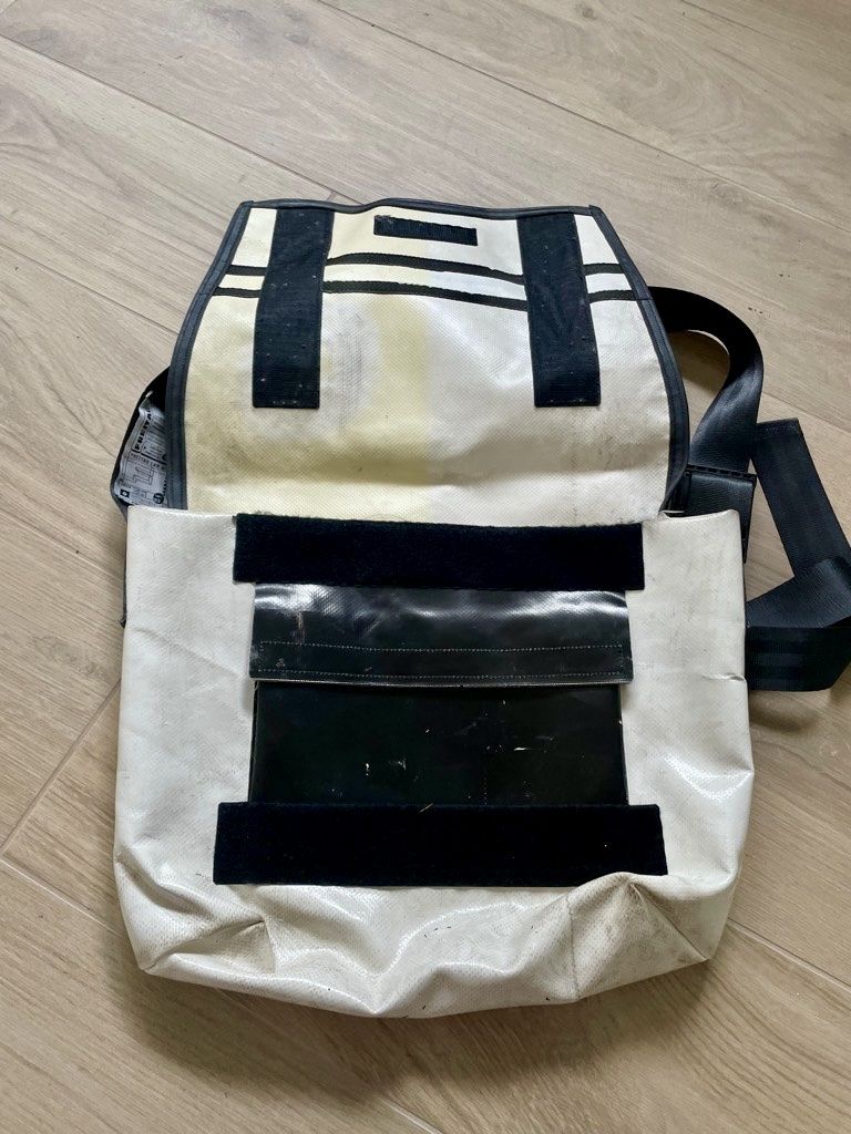 Freitag Taschen: Freitagtasche DRAGNET – Gebraucht aus Basel von oosummerrainoo 2