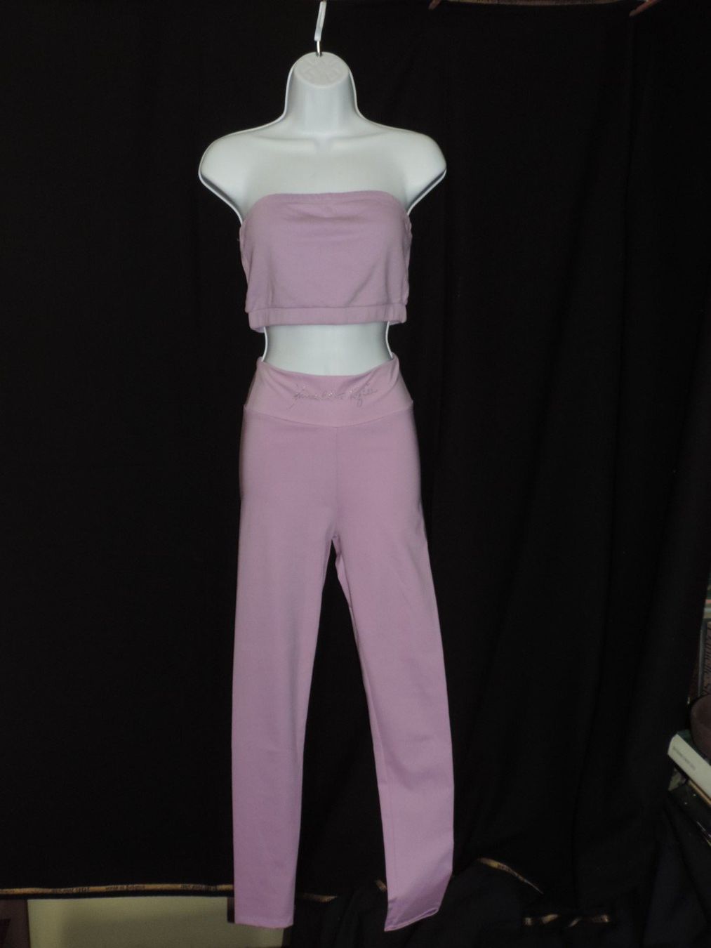 Kleiderpakete: ensemble sport rose lila – Gebraucht aus Genève von Axelle333 3