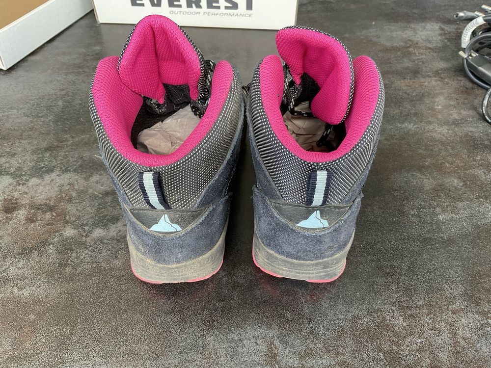 Everest Chaussures hommes: Chaussures de marche Everest taille 31 - En bon état! – D'occasion à Cressier FR par M-I-M 1