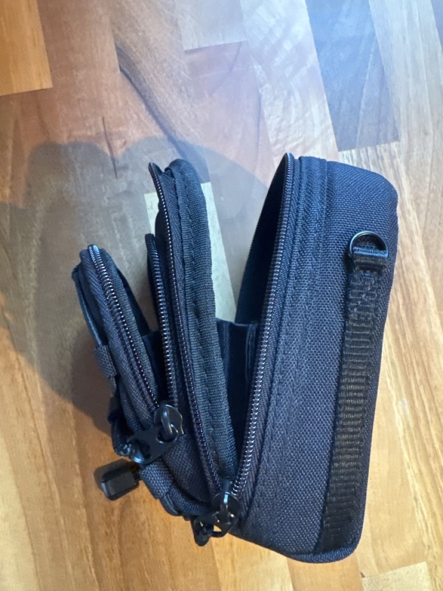 Taschen: Baxxtar Gürteltasche schwarz - Neu – Neu (gemäss Beschreibung) aus Affoltern am Albis von Banana00 2