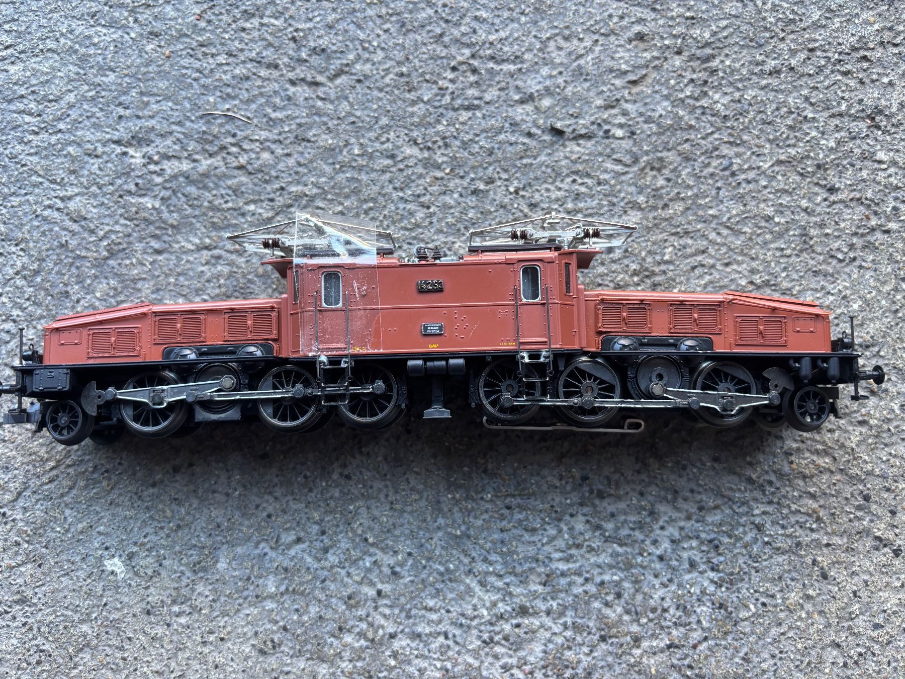 Roco Modellini di ferrovie: Roco Lok Krokodil mit 2 Güterwagen – Usato da Reiden venduto da gvapo 2