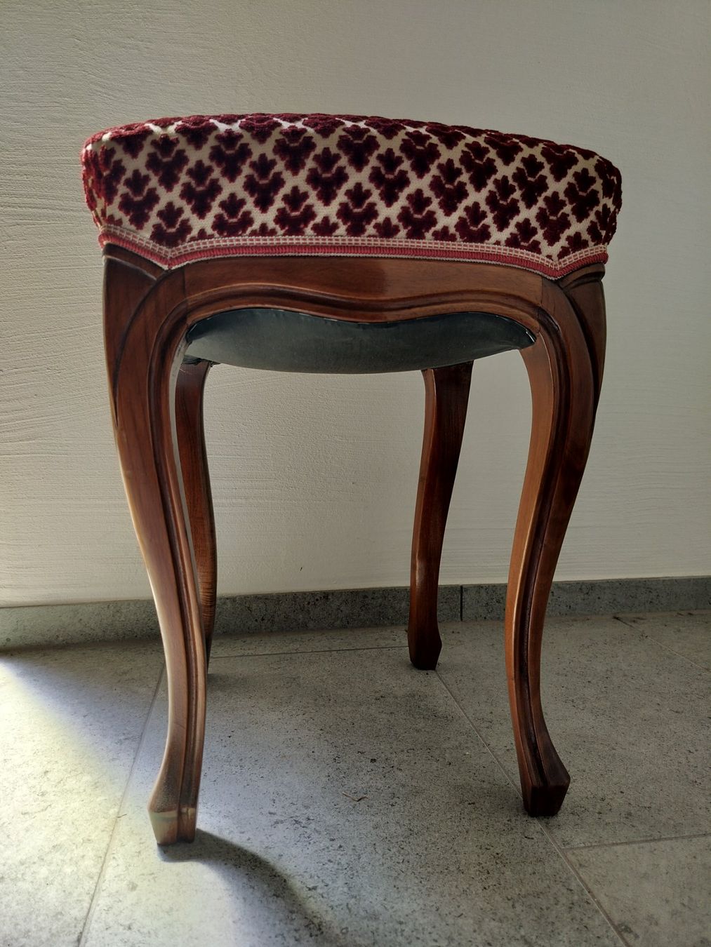 Sgabelli: Antiker Hocker – Usato da ettingen venduto da flite