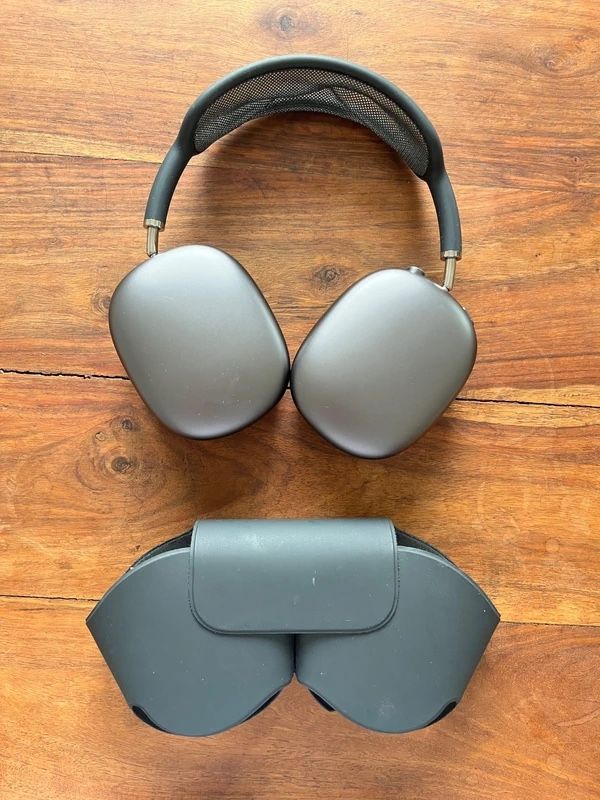 Apple Kopfhörer: Apple AirPods Max Headphones Kopfhörer  – Neu (gemäss Beschreibung) aus Pfäffikon SZ von Zitrone_100