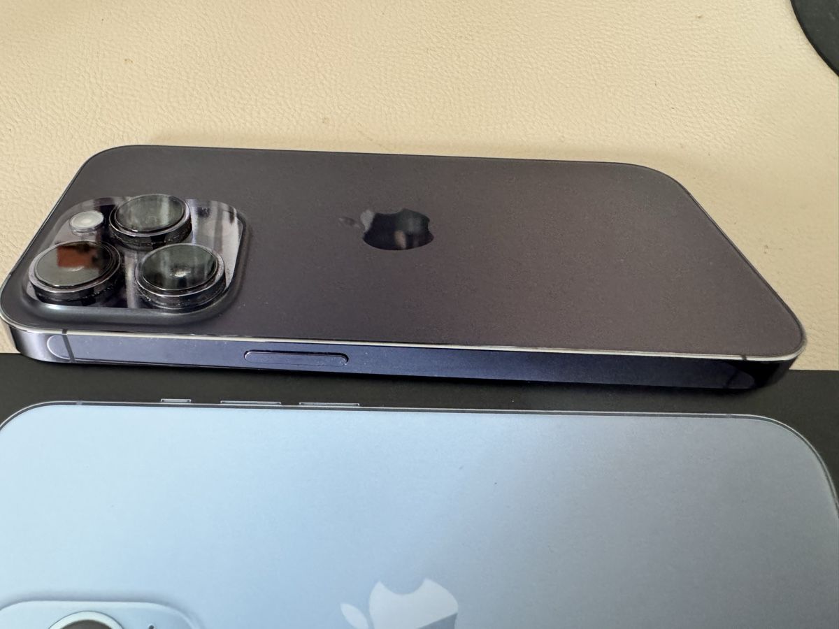 Apple Handys / Smartphones: Iphone 14 Pro, 128 GB, violett – Gebraucht aus Dübendorf von fly75 2