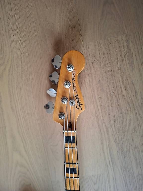 Squier Musikinstrumente: Basso Squier ''Jazz Bass'' nero – Gebraucht aus Sorengo von rob_nyt2 1