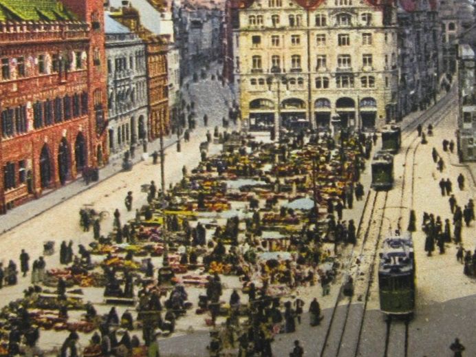 Cartoline postali: BASEL MARKPLATZ MARKTTAG TRAMS 1925 AK BS – Usato da Ettingen venduto da Hausi4711 1
