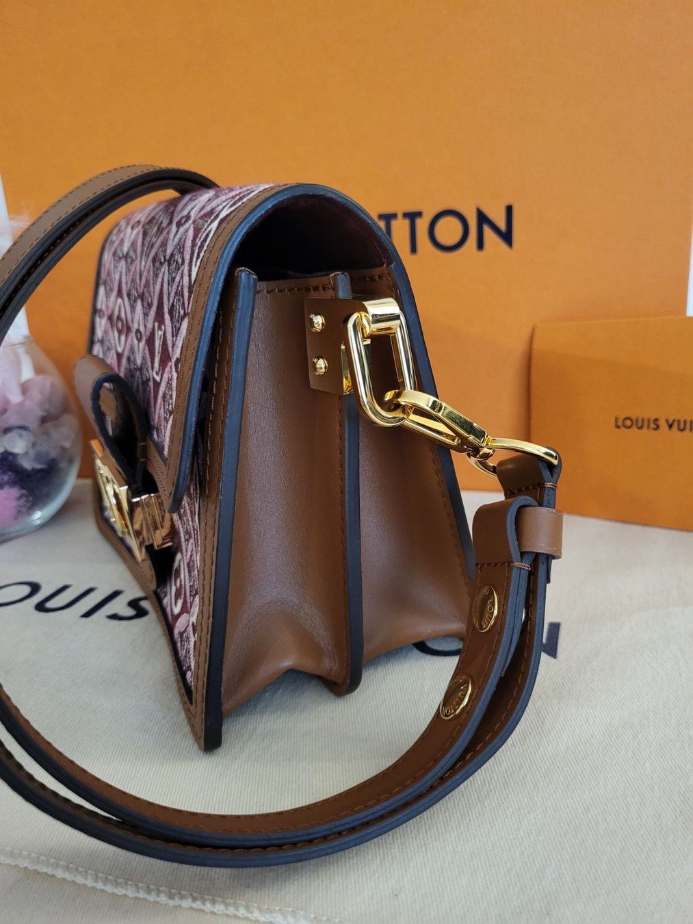 Louis Vuitton Borse da donna: Louis Vuitton M57172 SINCE 1854 DAUPHINE MINI – Nuovo (secondo la descrizione) da Gattikon venduto da lavric_d 3