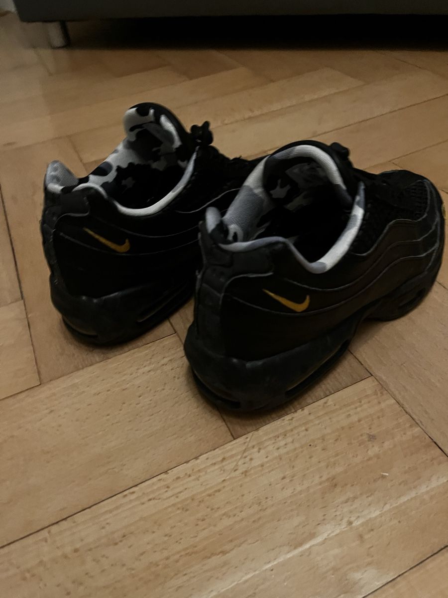 Herrenschuhe: Corteiz Nike AirMax 95 – Gebraucht aus Fribourg von pen_995b 3