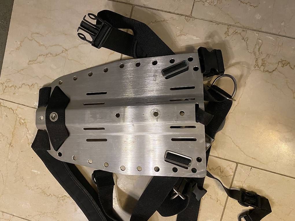 Kletterausrüstungen: OMS Harness mit Steelplate – Gebraucht aus Zürich von ton_tjj8 1