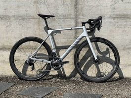 Canyon Ultimate CFR eTap AXS | Zipp 353 NSW | Grösse L