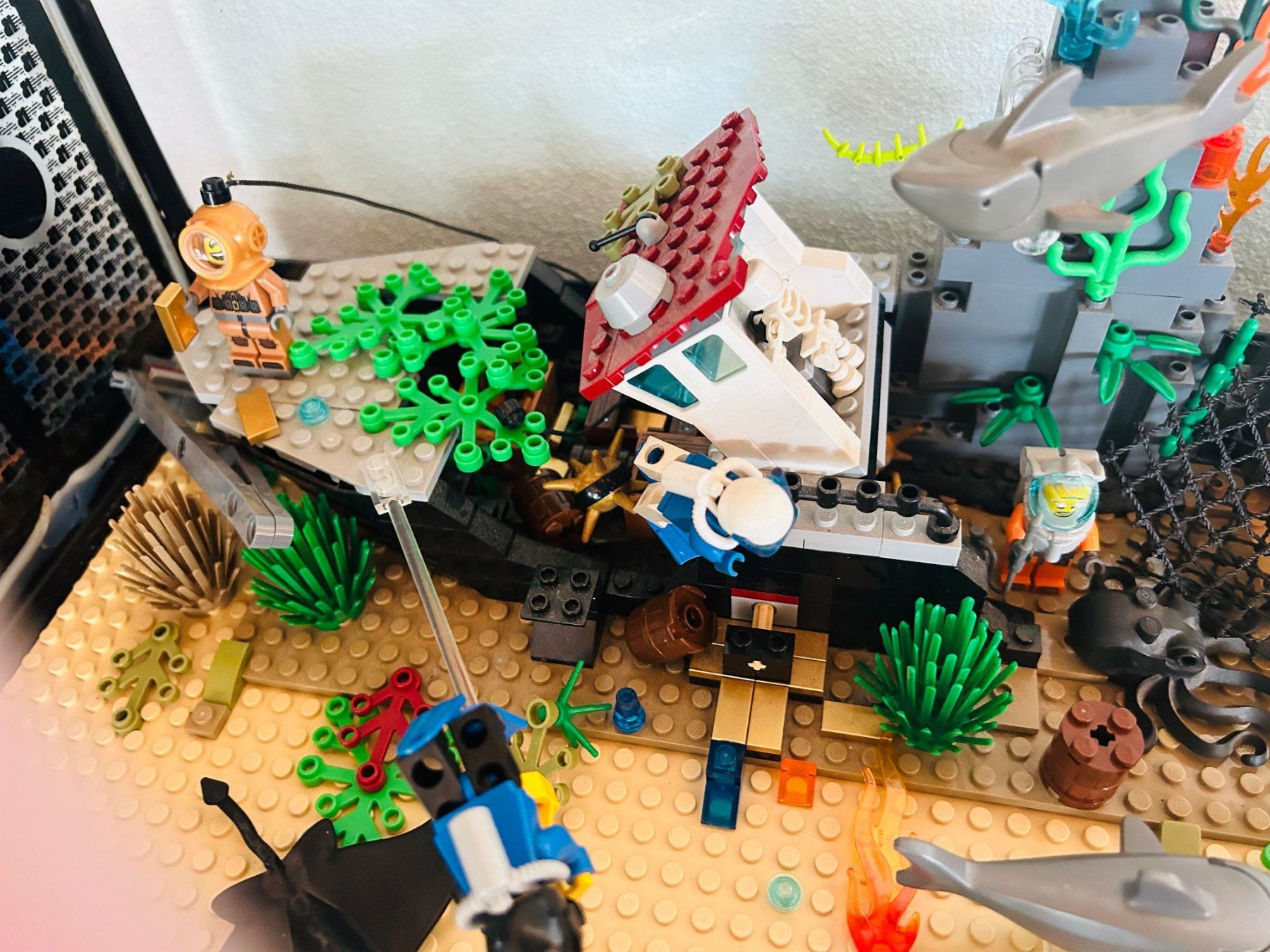 Lego Kit di costruzioni: LEGO MOC Deep Ocean Acquarius – Usato da Riazzino venduto da cat_w7kf 4