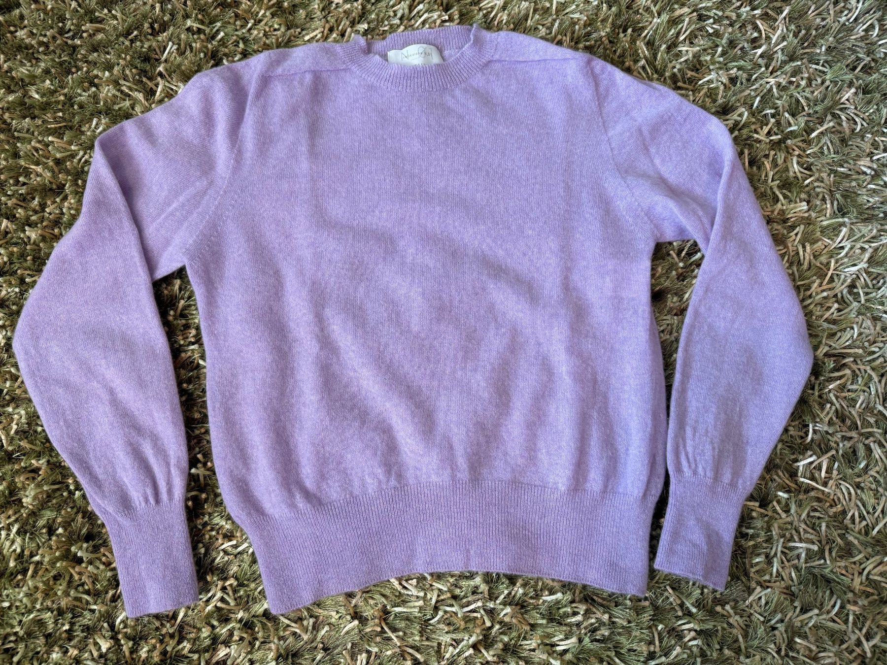 Maglioni & Felpe: Cashmere-Merino Pullover in wunderschönem Flieder | Made in – Usato da Schlierbach venduto da gnatcatcher