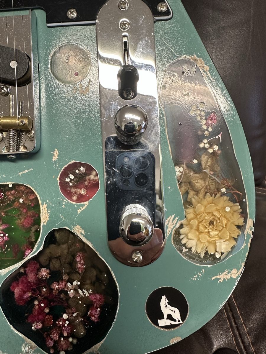 Musikinstrumente: Dämmel Telecaster „ da fluors“ – Neu (gemäss Beschreibung) aus Tschierv von Screamingwolfguitars 1