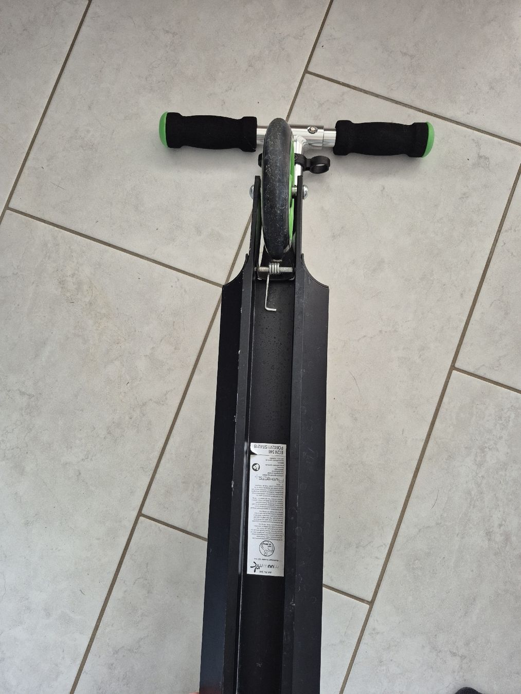 Kickboard: Trotinette – Usato da Bôle venduto da DamedePic 2