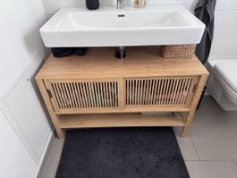 Waschbeckenunterschrank fast neu