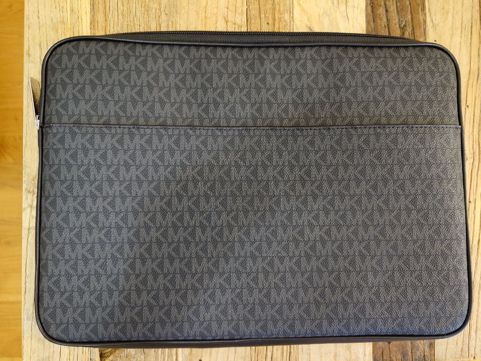 Michael Kors Sacs: Laptop Case Michael Kors | bis 15.6 Zoll – D'occasion à Muri AG par komich4 1