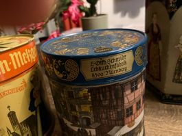 Lebkuchen- und Kaffee-Dosen