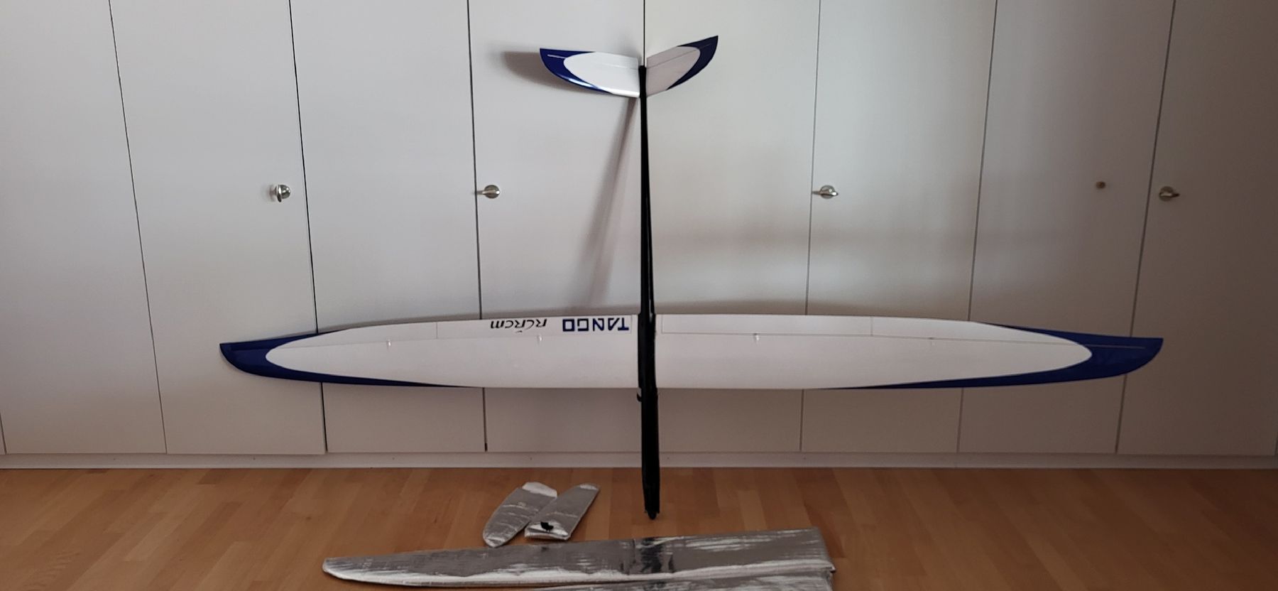 Gfk RC Kits de montage: RCRCM Tango Elektrosegler – D'occasion à Nussbaumen AG par Mattduke
