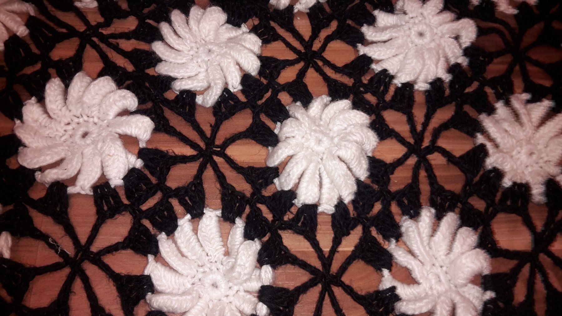 Foulards, Tücher & Schals: Dreickschal  / Decotuch L – Gebraucht aus Schwarzenburg von flamingo1970 1