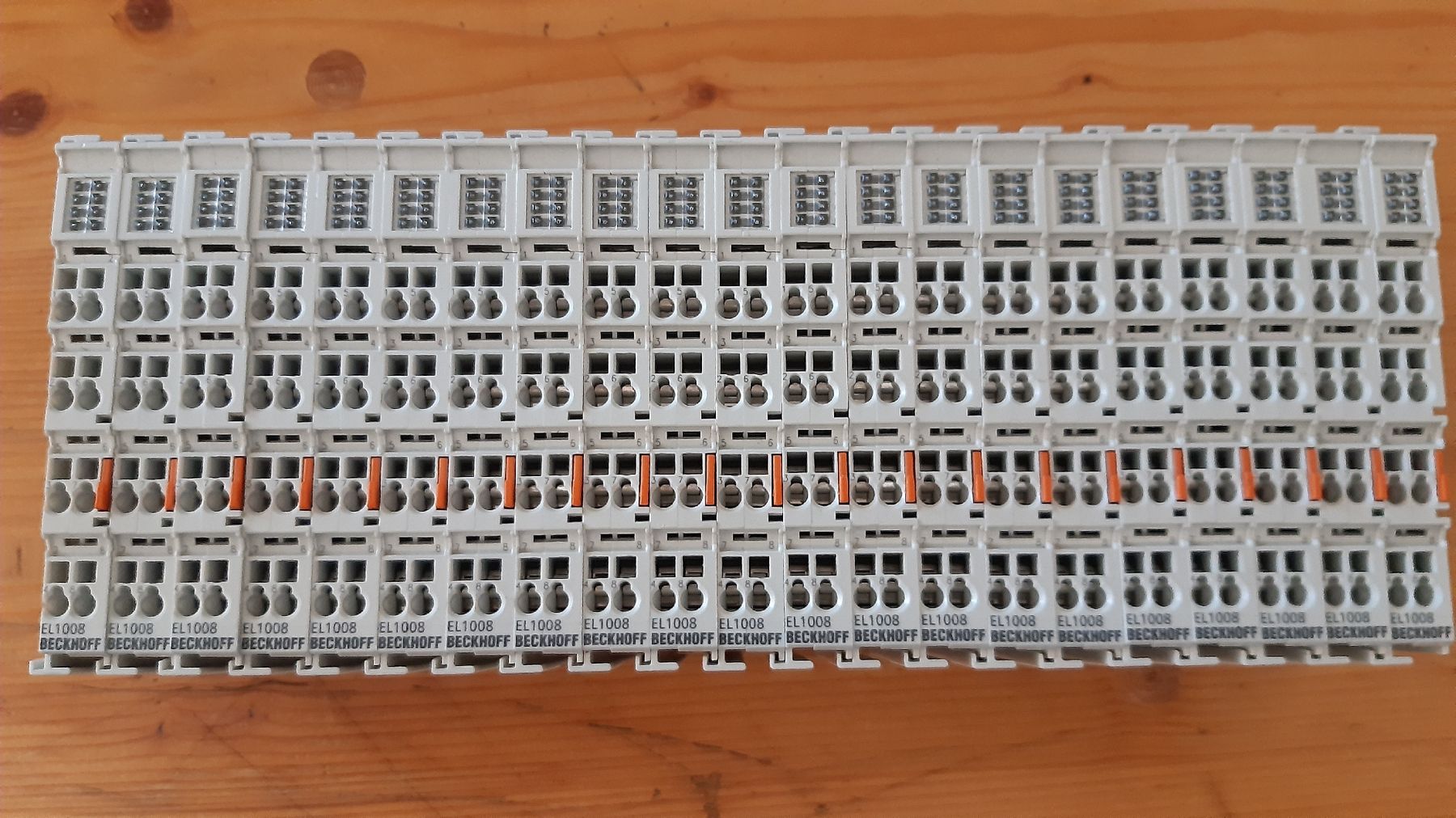 Beckhoff Componenti elettronici: Beckhoff EL1008 - 8fach Digital Input - NEU Einzelverkauf – Nuovo (secondo la descrizione) da Oey venduto da Parkplatzbrocki 2