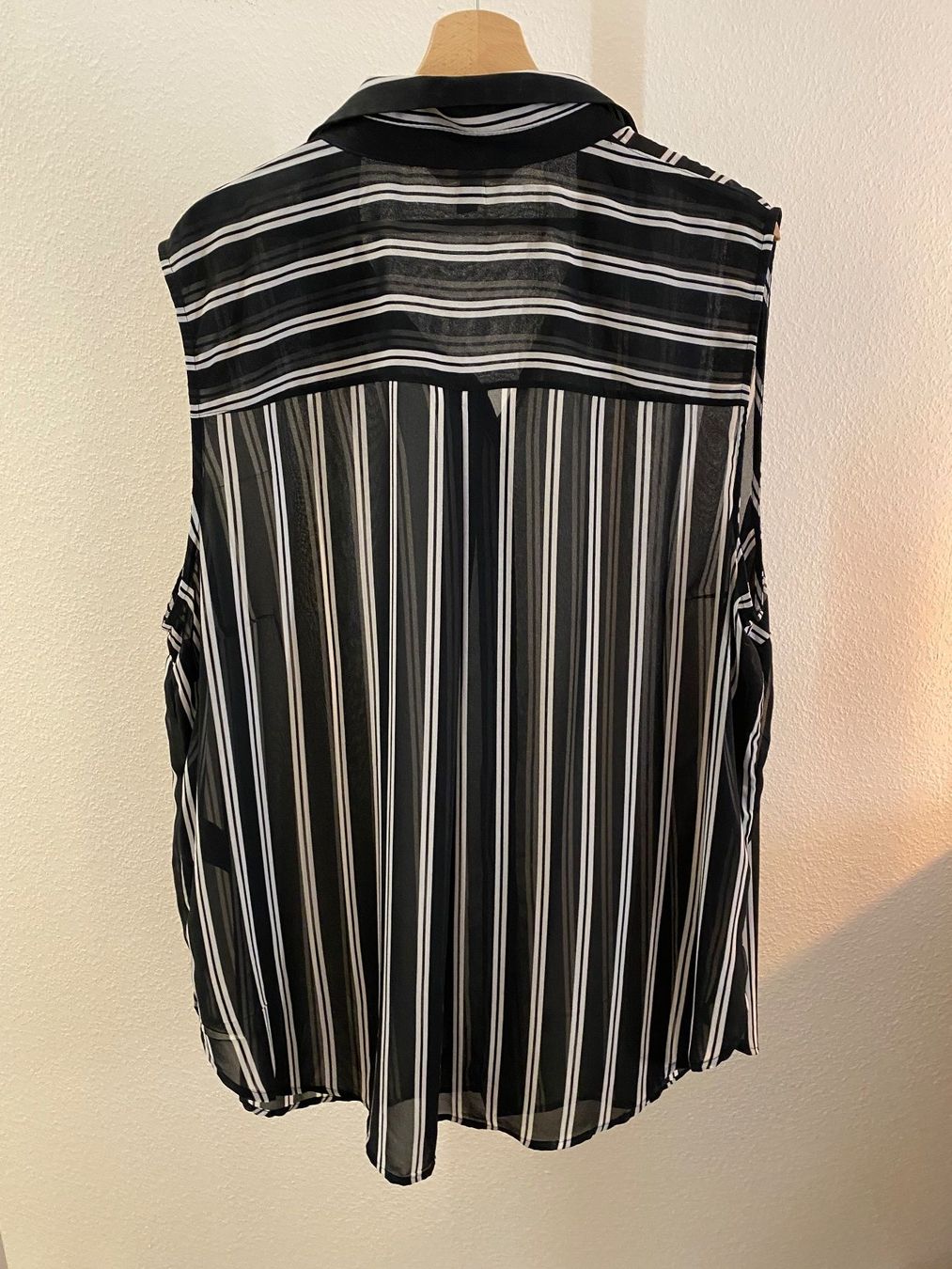 H&M Camicette: H&M Bluse kurzarm gestreift blau weiss Gr. 54 – Usato da Pratteln venduto da a23_j2gs 1