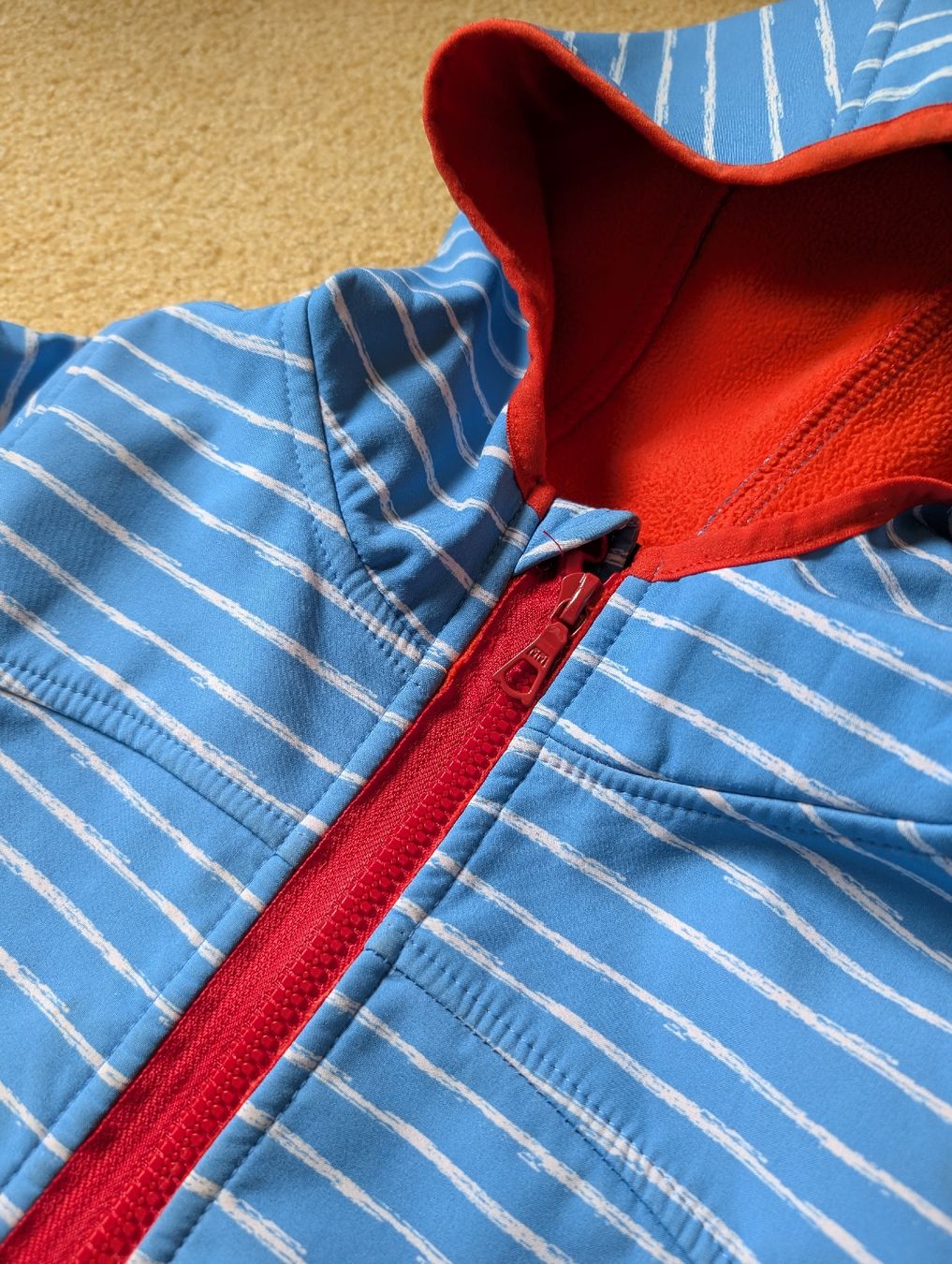 Tchibo Jacken & Mäntel: Softshell, Gr. 122/128 – Gebraucht aus Winterthur von voan