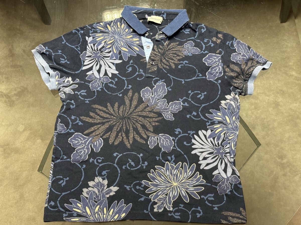 Magliette Polo: Polo Moncler  – Usato da Sierre venduto da OCNL