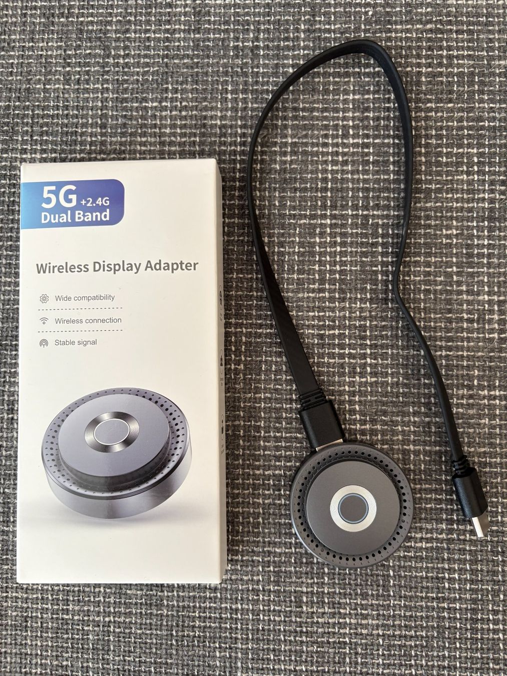 Laufwerke & Adapter: Wireless Display Adapter Dual Band 5G + 2.4G – Neu (gemäss Beschreibung) aus Aarau von louener1