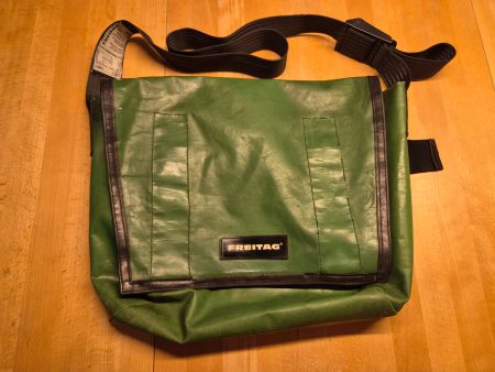 FREITAG Tasche Original, grün, gebraucht ca. 40 x 30 cm