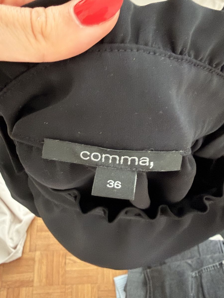Comma Camicette: Bluse Comma schwarz Grösse 36 Schulterfrei mit Raffung – Usato da Zürich venduto da huegliariane 1