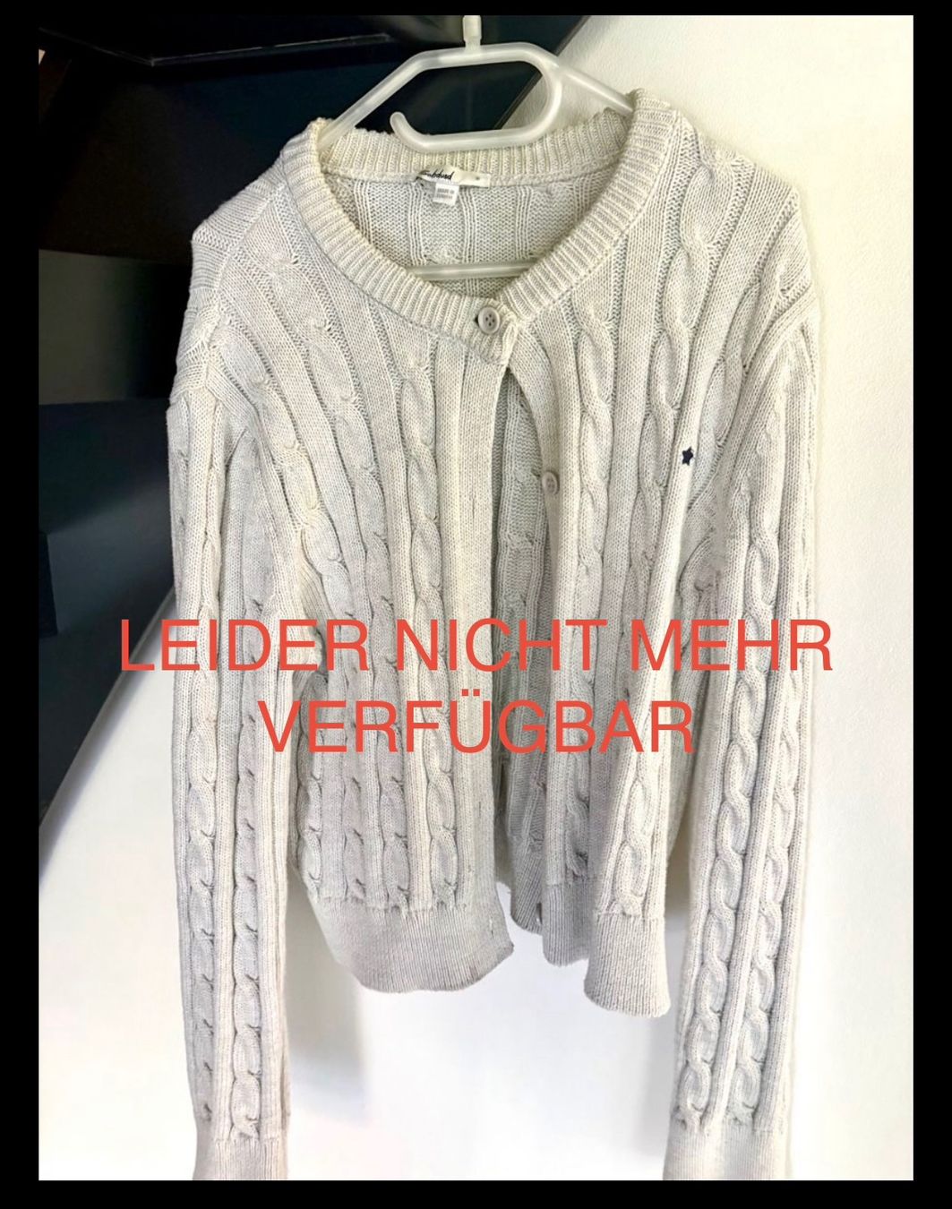 Gilet & Giacche senza maniche: Subdued Cable Knit Cardigan, Size S, Great Condition – Usato da Aeugst am Albis venduto da Cheeks 2