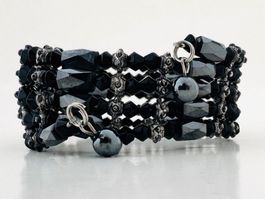 Magnet-Perlenkette mit Kristallen und Acrylperlen, Schwarz