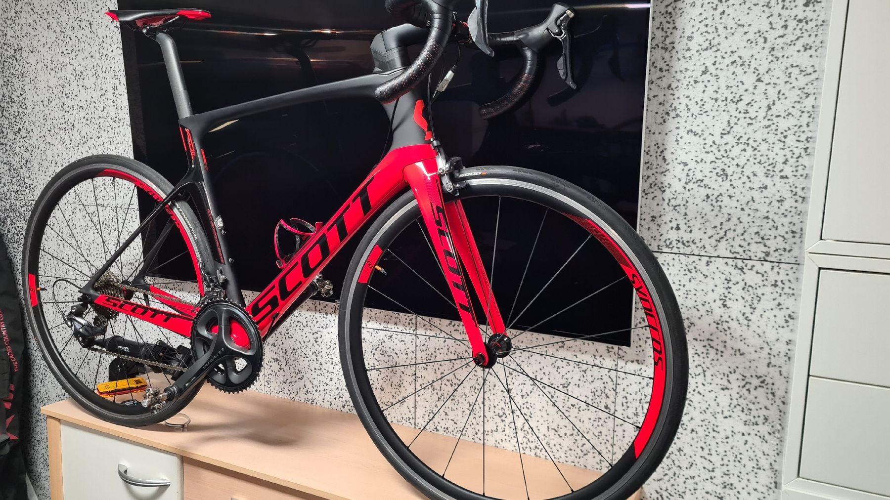 Scott Velos: Scott Foil 20 Carbon Rennrad – Gebraucht aus Raron von Jckg170 4