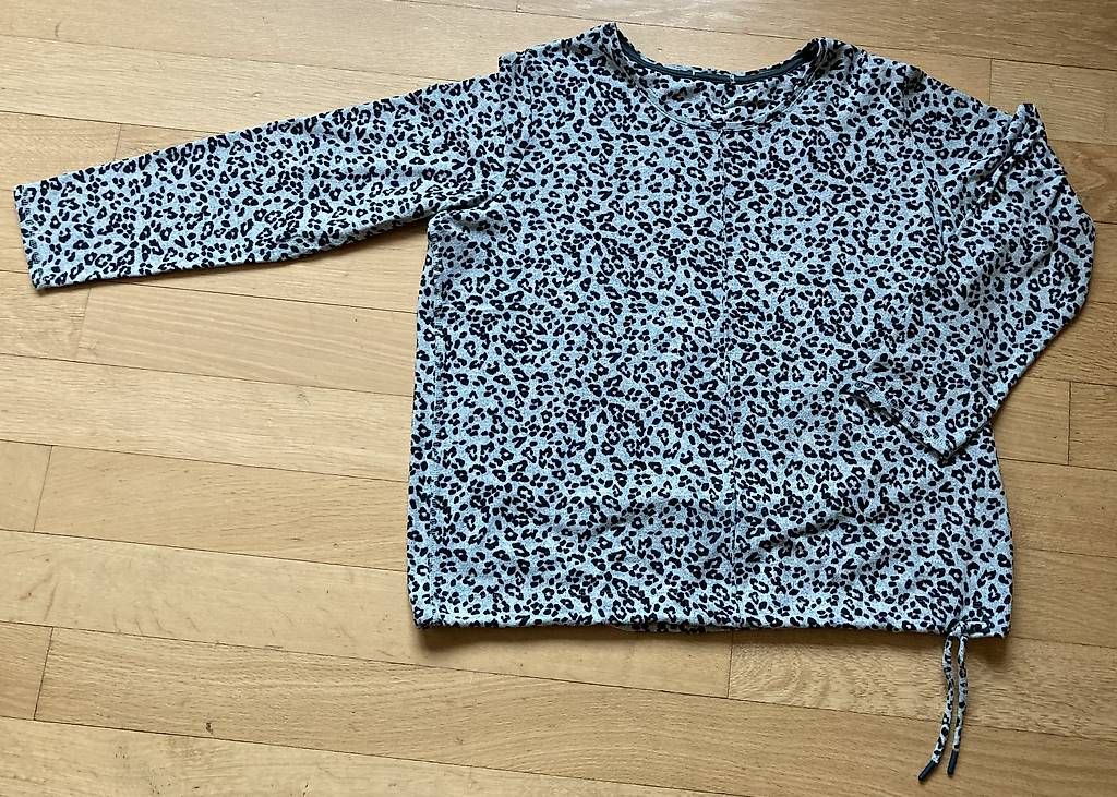 Maglioni & Felpe: Pullover langarm Gr. 44 Cecile türkisgrau – Usato da Romanshorn venduto da zabel16