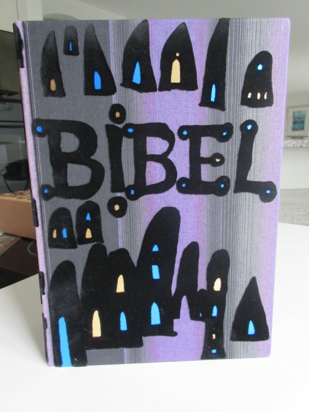 Libri: Hundertwasser  Bibel mit Schuber – Nuovo (secondo la descrizione) da Weinfelden venduto da Kunst2010