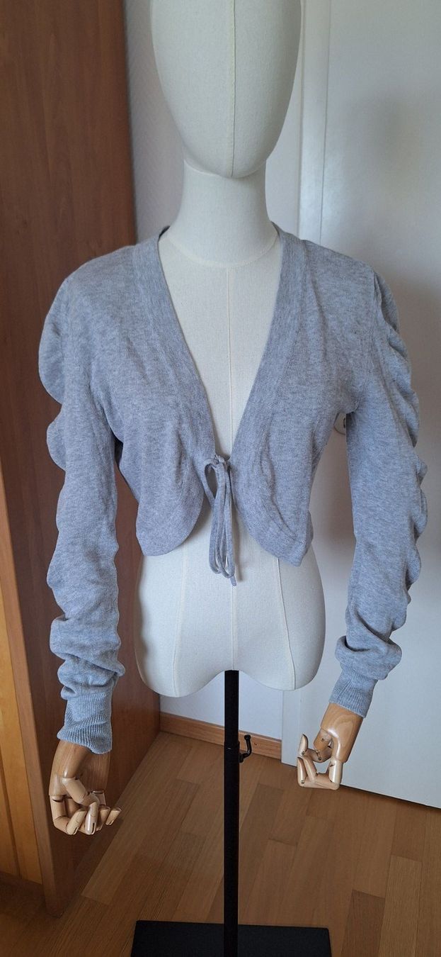 Bolero: Street One, boléro gris – Nuovo (secondo la descrizione) da Lussery-Villars venduto da pousinete02