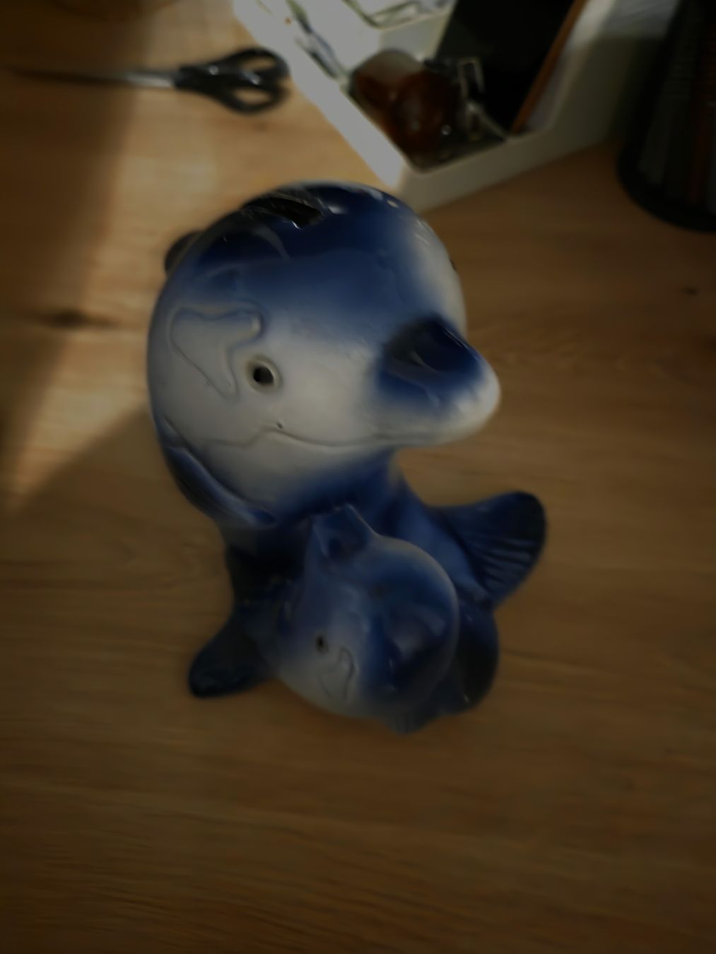 Salvadanai: Blaue Delfin-Spardose, Vintage-Stil  – Usato da Brüttisellen venduto da Miralaurea