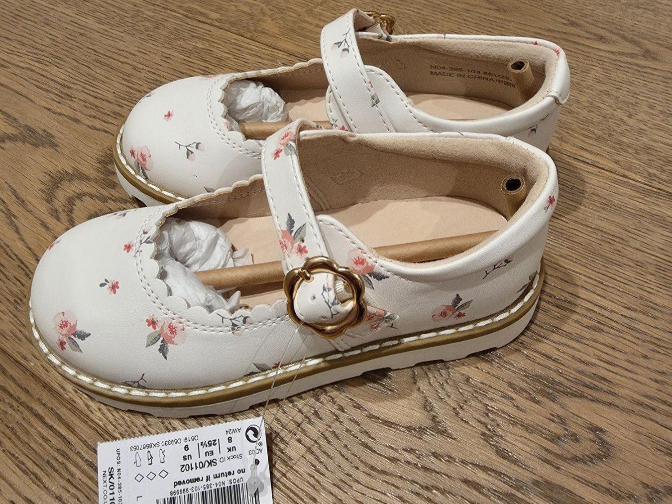 Next Scarpe per ragazze: Next Mädchen Schuhe, Gr. 25.5, Blumenmuster, Neu! – Nuovo (secondo la descrizione) da Bülach venduto da tet_nq2w