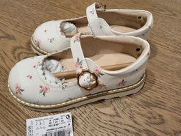 Next Mädchen Schuhe, neu, Gr. 25.5, Blumenmuster