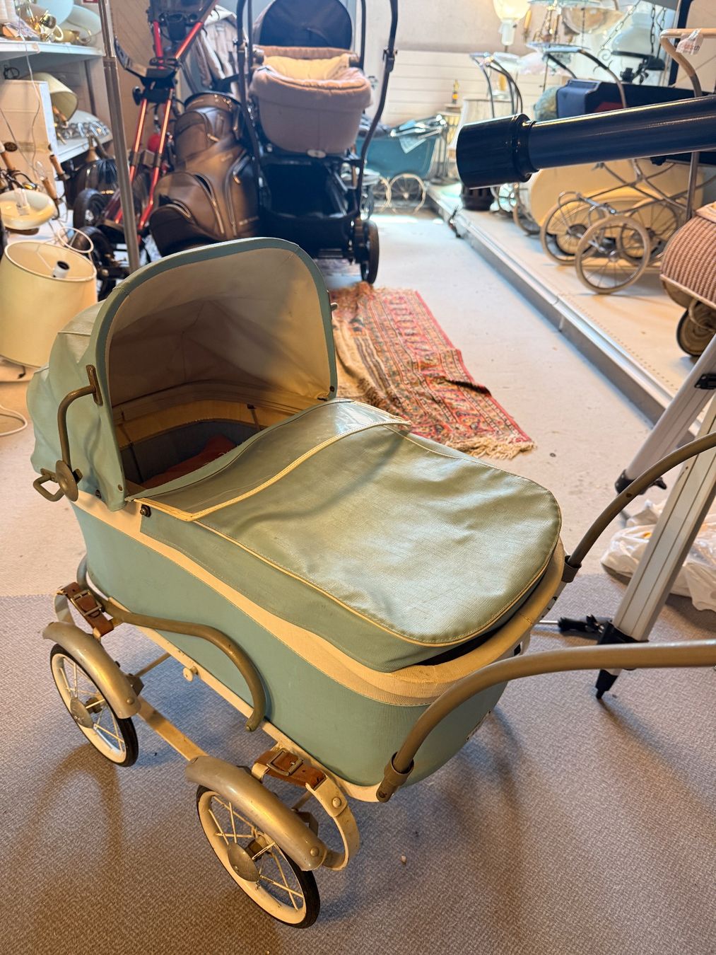 Carrozzine: Poussette ancienne 2, vintage – Usato da St-Maurice venduto da antikdestok 2