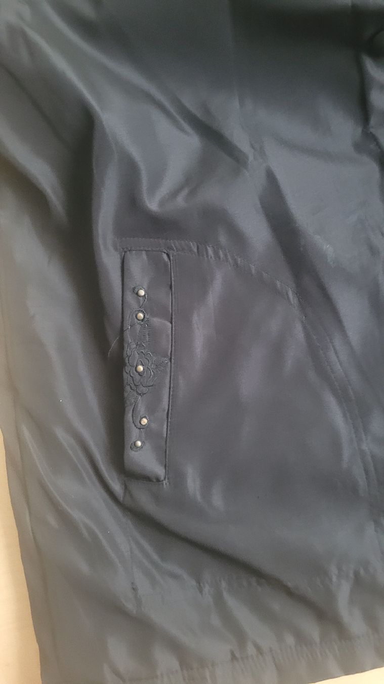 Cappotti: Damenjacke/Regenmantel Gr. XXL – Nuovo (secondo la descrizione) da Schöfflisdorf venduto da nun_zr8r 1